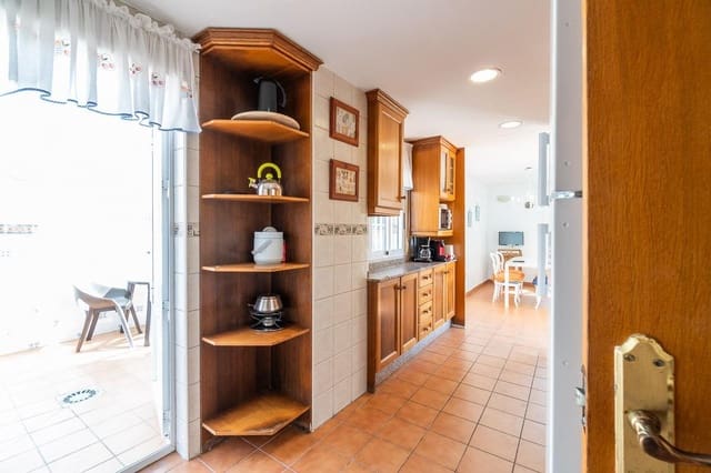 4 makuuhuone Huvila myytävänä paikassa La Mata, Torrevieja mukana uima-altaan 
autotalli - 869 000 € (Ref: 9069211)