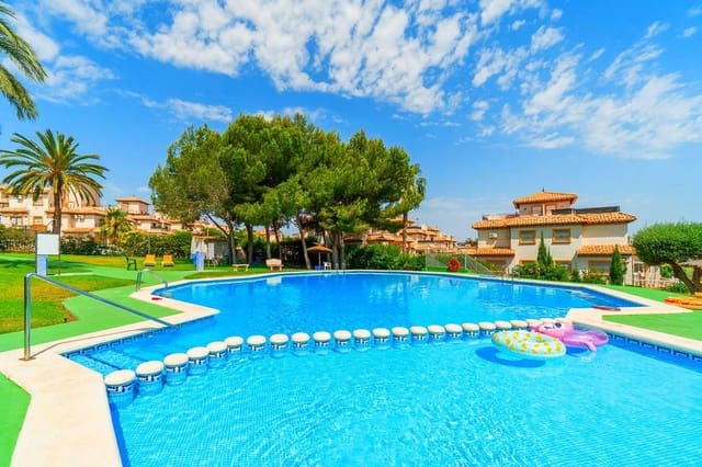 2 bedroom Apartment for sale in Blue Lagoon with pool - € 139,000 (Ref: 9100681)