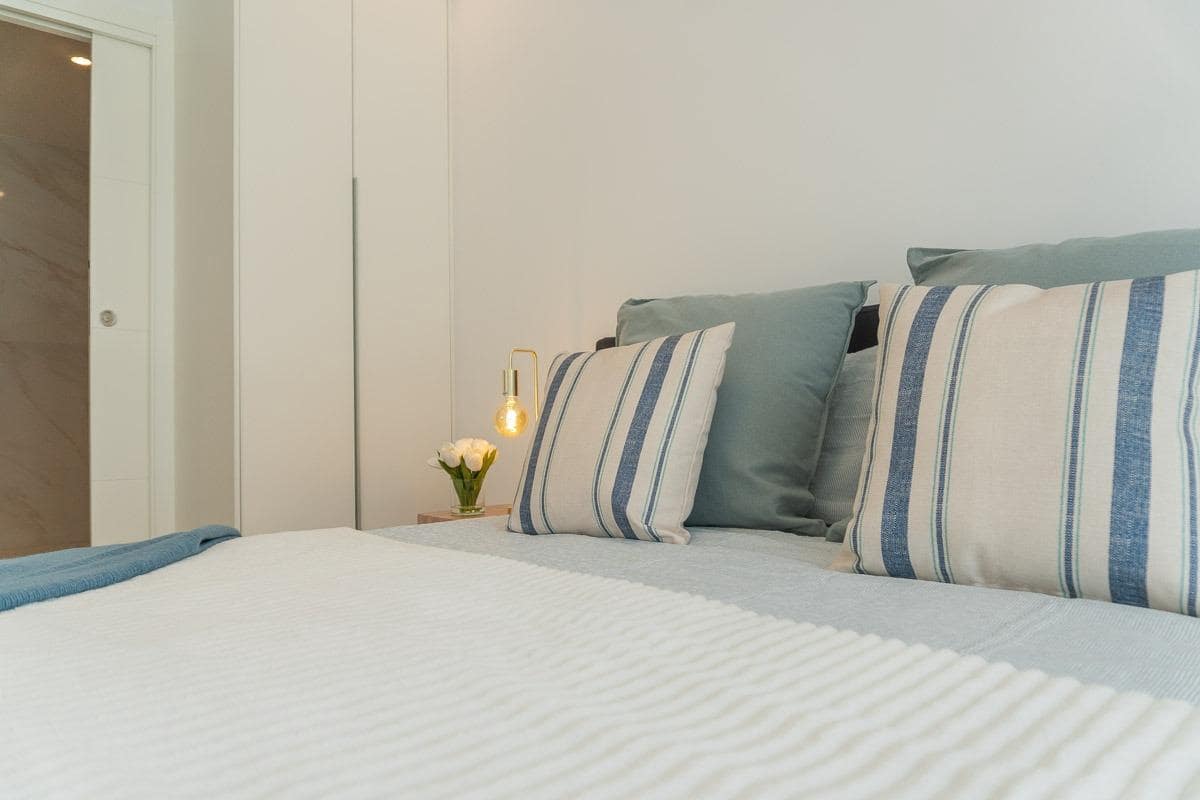 3 slaapkamer Flat te koop in Playa Flamenca met zwembad garage - € 380.000 (Ref: 9165726)