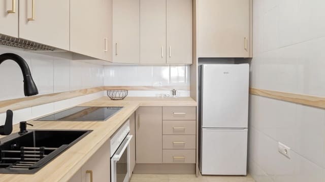 3 makuuhuone Huoneisto myytävänä paikassa Campoamor, Orihuela mukana 
autotalli - 220 000 € (Ref: 9422410)