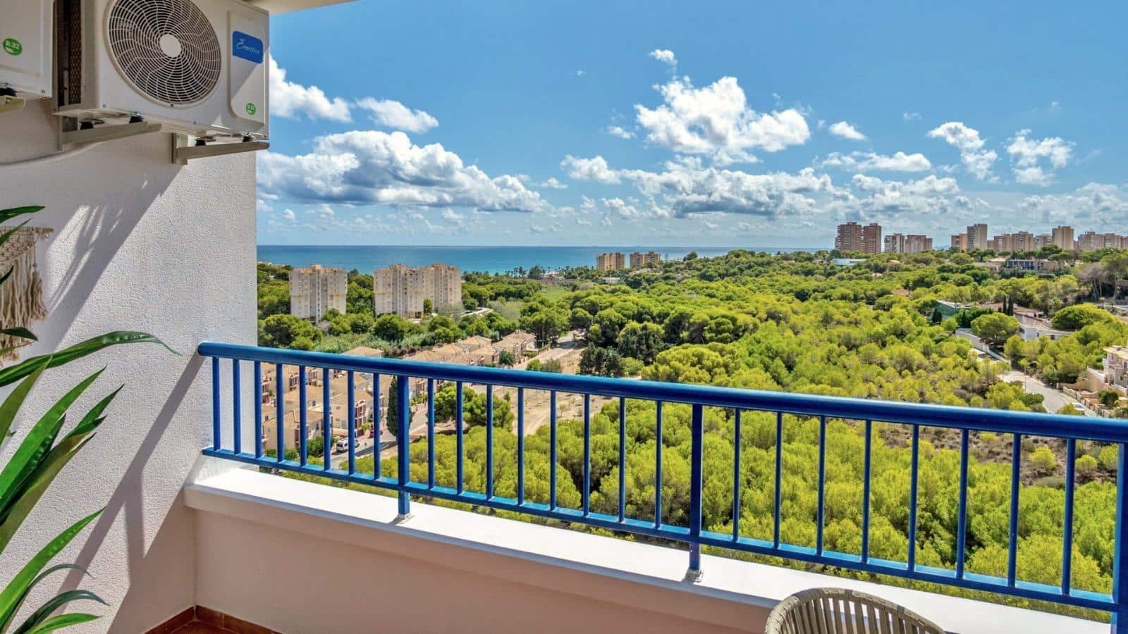 3 bedroom Apartment for sale in Campoamor with garage - € 220,000 (Ref: 9422410)