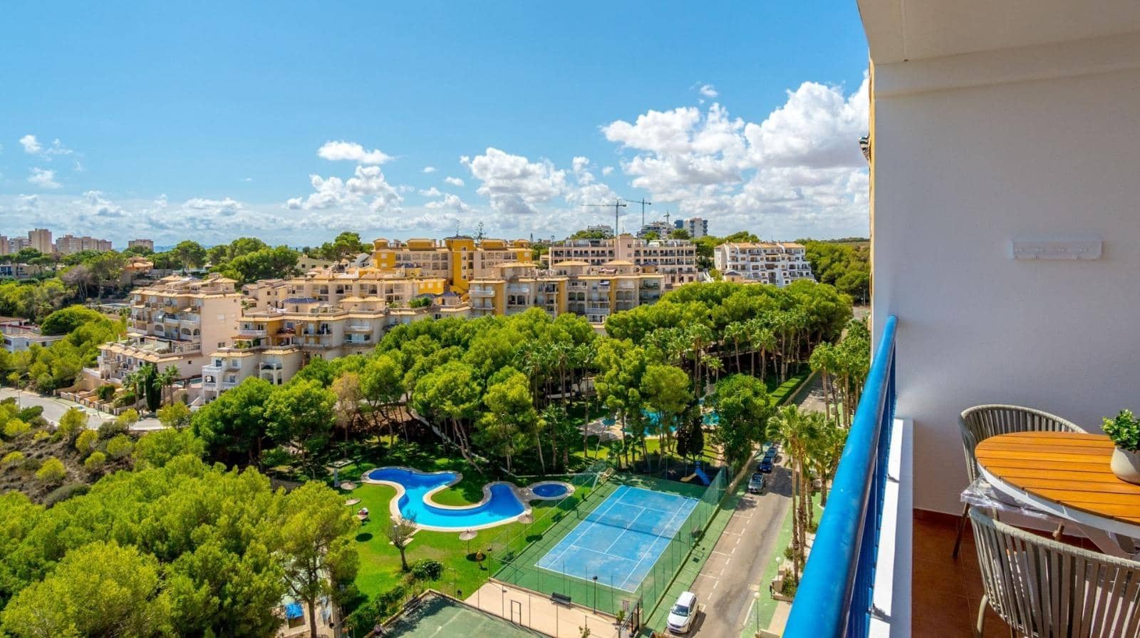 3 bedroom Apartment for sale in Campoamor with garage - € 220,000 (Ref: 9422410)
