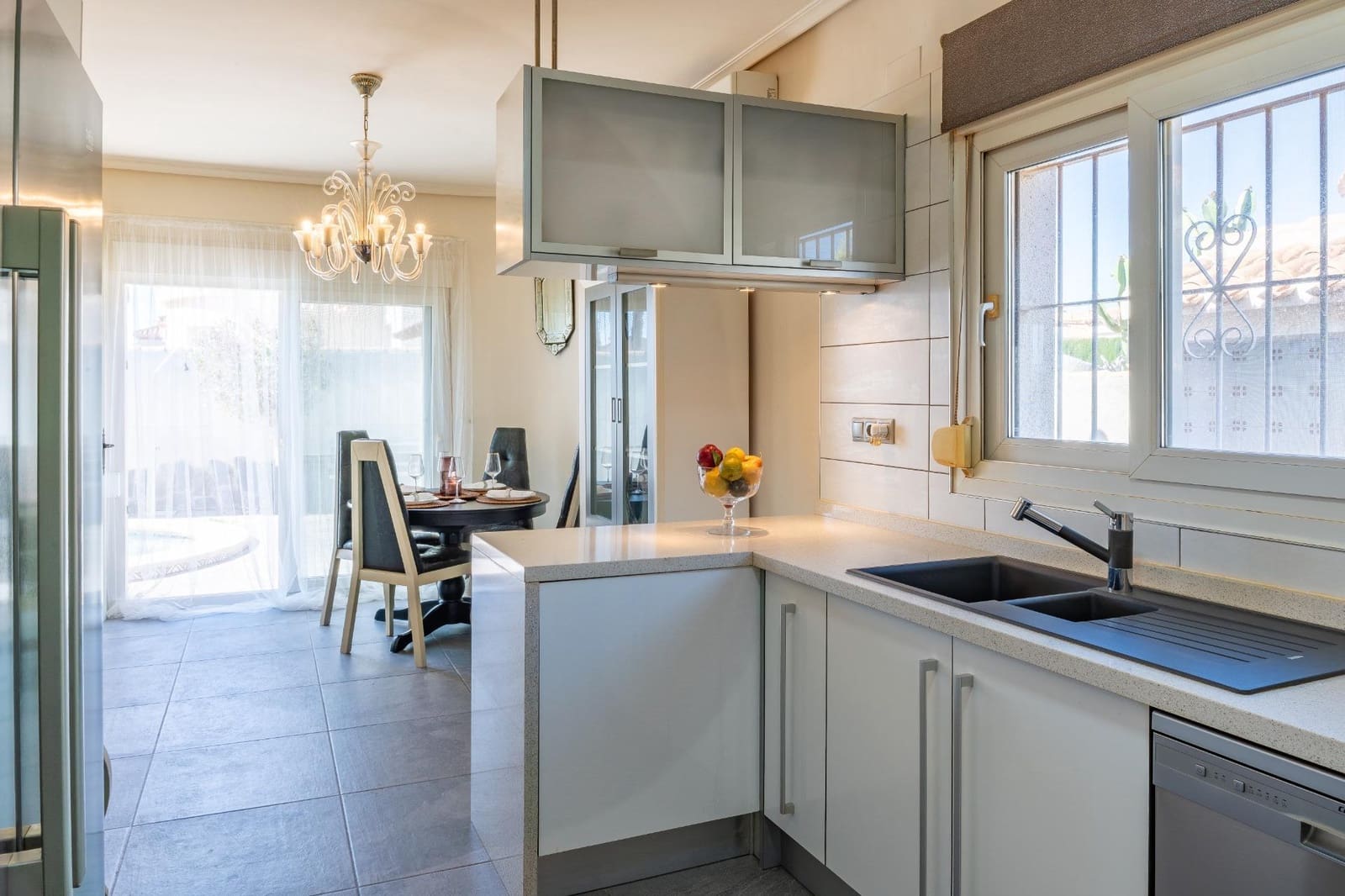 3 soverom Villa til salgs i Playa Flamenca med svømmebasseng garasje - € 585 000 (Ref: 9690583)