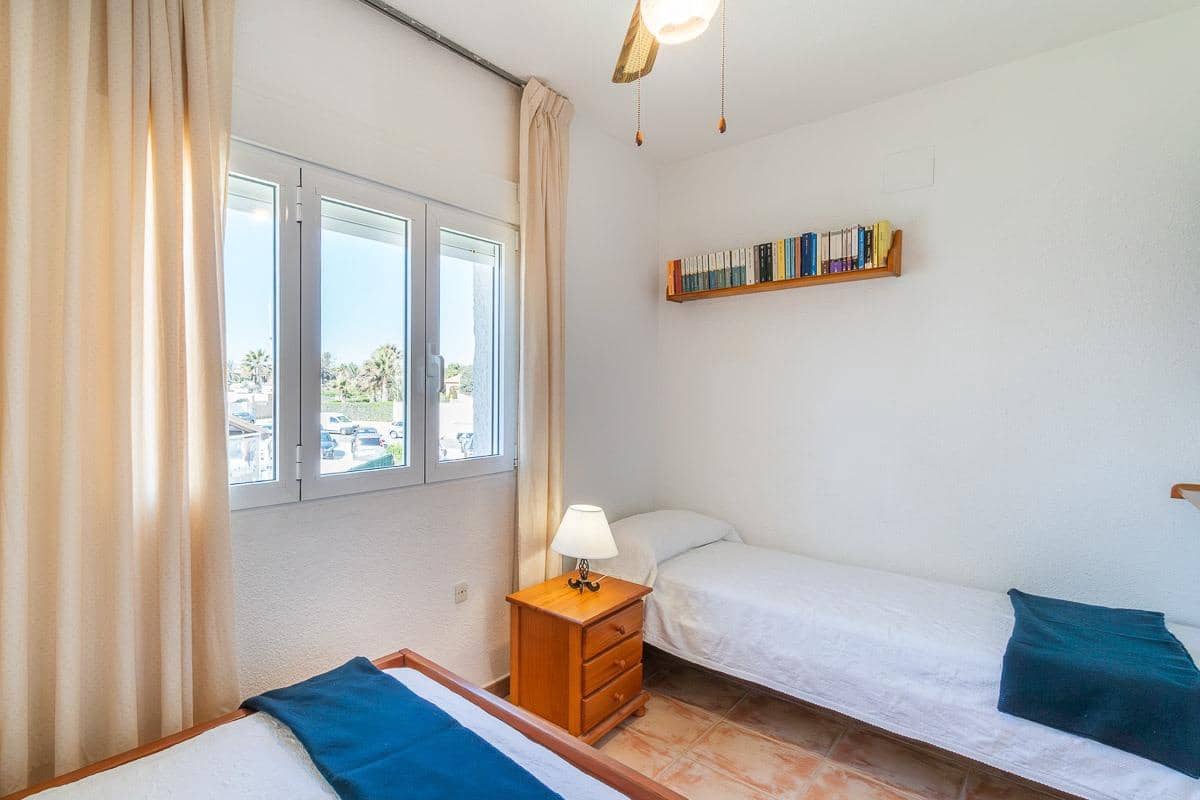 2 sypialnia Dom szeregowy na sprzedaż w Playa Flamenca z basenem - 390 000 € (Ref: 9758945)