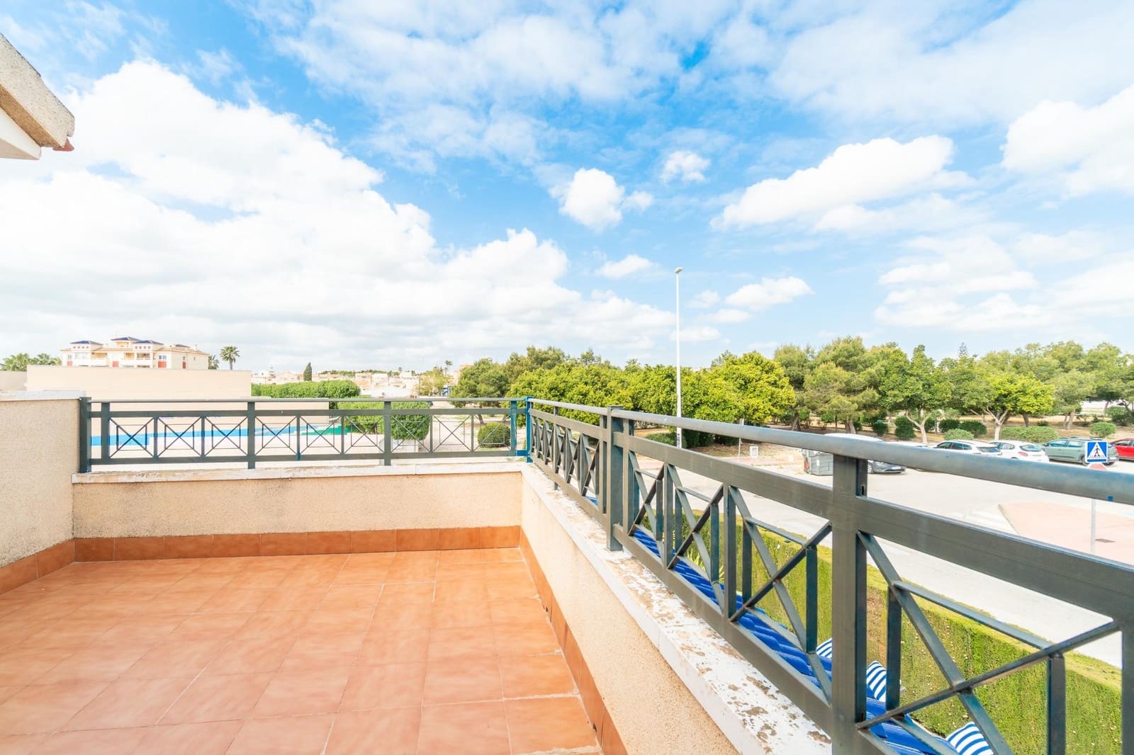 3 makuuhuone Huvila myytävänä paikassa Orihuela Costa mukana uima-altaan - 279 000 € (Ref: 9778096)