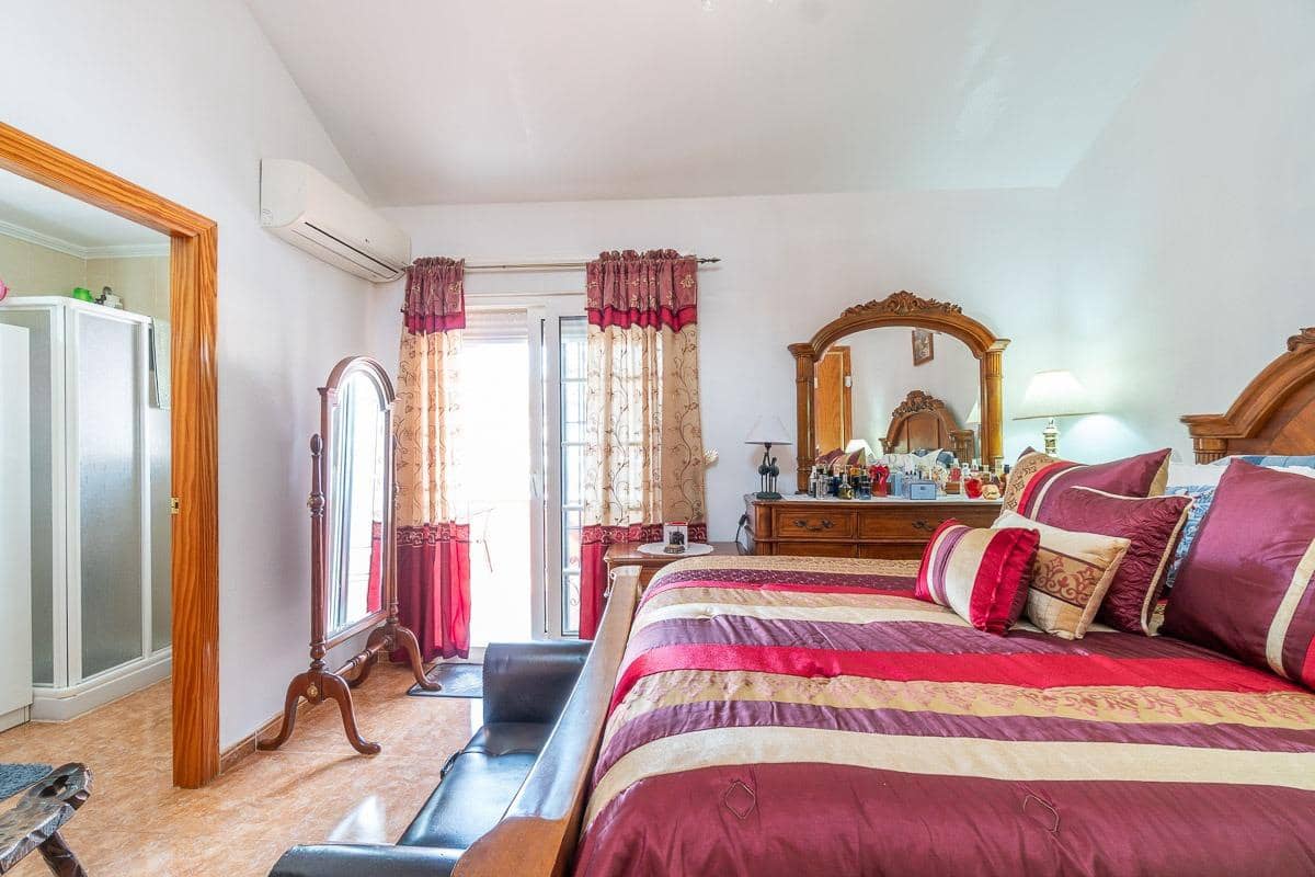 3 soveværelse Rækkehus til salg i Orihuela Costa med swimmingpool - € 242.000 (Ref: 9822905)