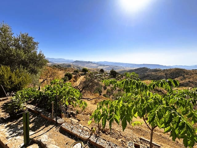 2 camera da letto Finca/Casa di Campagna in vendita in Casarabonela con garage - 157.000 € (Rif: 10023342)