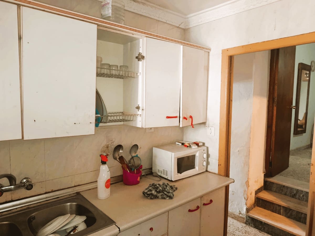 4 bedroom Townhouse for sale in Riofrio with garage - € 110,000 (Ref: 10054460)
