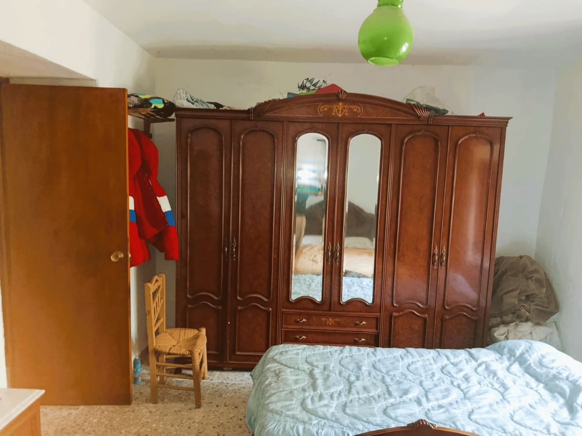4 bedroom Townhouse for sale in Riofrio with garage - € 110,000 (Ref: 10054460)