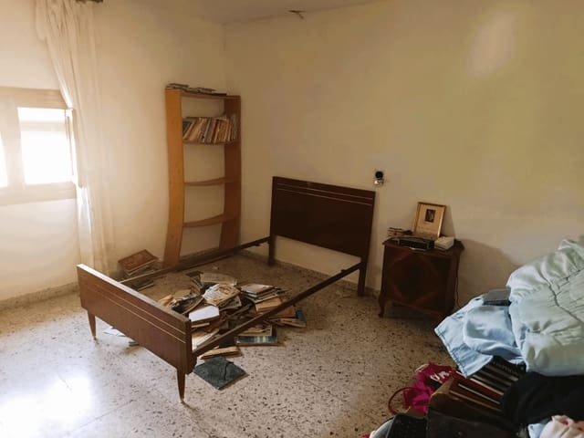 4 sypialnia Dom na sprzedaż w Riofrío, Loja z garażem - 110 000 € (Ref: 10054460)