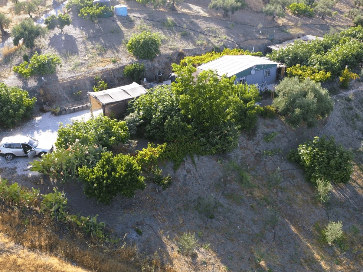 2 soveværelse Finca/Landehus til salg i Casarabonela med swimmingpool garage - € 125.000 (Ref: 10057616)