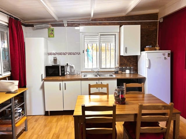 2 soveværelse Finca/Landehus til salg i Casarabonela med swimmingpool garage - € 125.000 (Ref: 10057616)