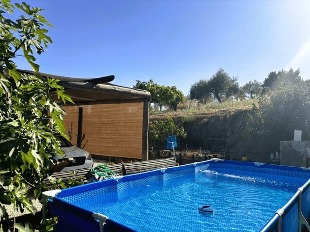 2 soveværelse Finca/Landehus til salg i Casarabonela med swimmingpool garage - € 125.000 (Ref: 10057616)