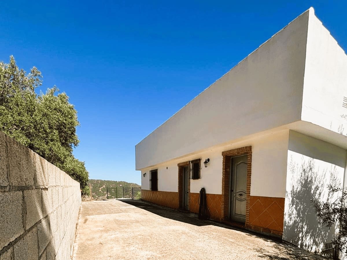 Finca/Casa Rural de 4 habitaciones en Casarabonela en venta - 420.000 € (Ref: 10057619)