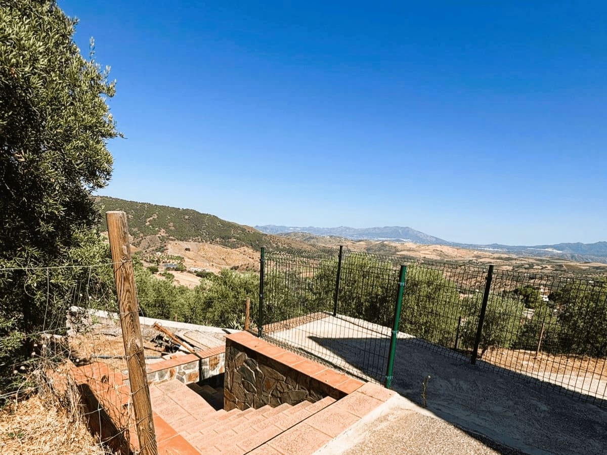 Finca/Casa Rural de 4 habitaciones en Casarabonela en venta - 420.000 € (Ref: 10057619)