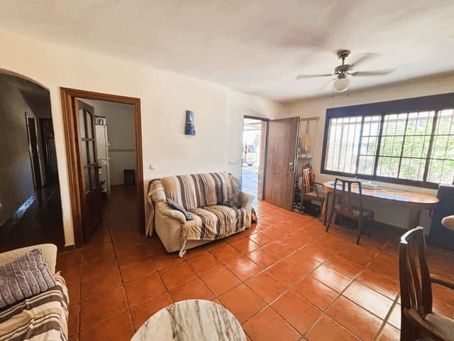 Finca/Casa Rural de 4 habitaciones en Casarabonela en venta - 420.000 € (Ref: 10057619)