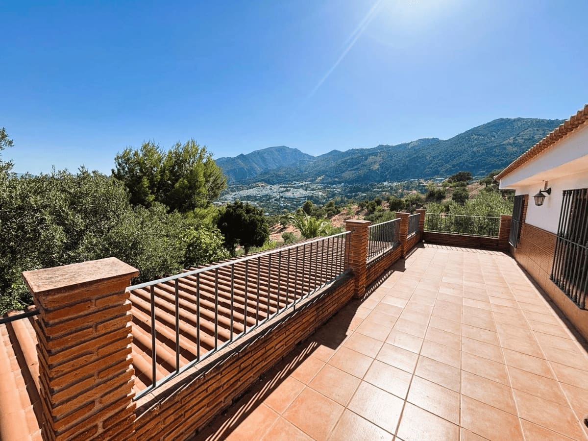 Finca/Casa Rural de 4 habitaciones en Casarabonela en venta - 420.000 € (Ref: 10057619)
