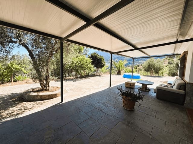 Finca/Casa Rural de 4 habitaciones en Casarabonela en venta - 420.000 € (Ref: 10057619)