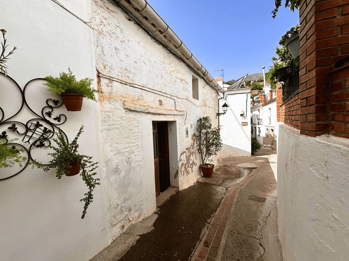 4 quarto Casa em Banda para venda em Casarabonela - 77 000 € (Ref: 10093914)