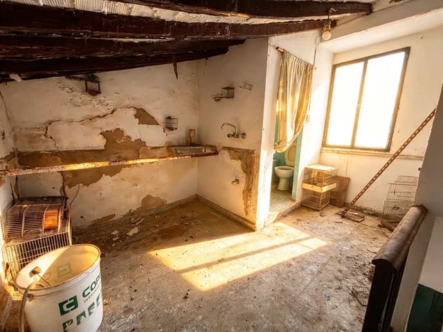 1 slaapkamer Huis te koop in Casarabonela - € 44.000 (Ref: 10154272)