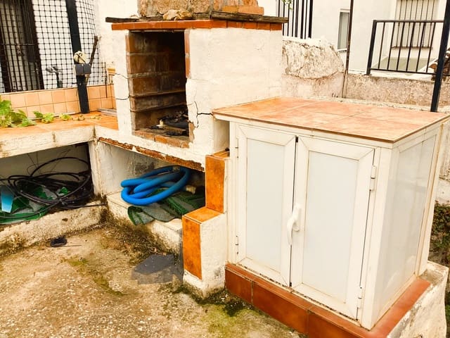 3 sovrum Hus till salu i Yunquera - 49 000 € (Ref: 8754970)