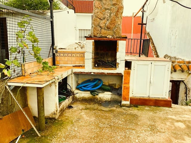 3 sovrum Hus till salu i Yunquera - 49 000 € (Ref: 8754970)