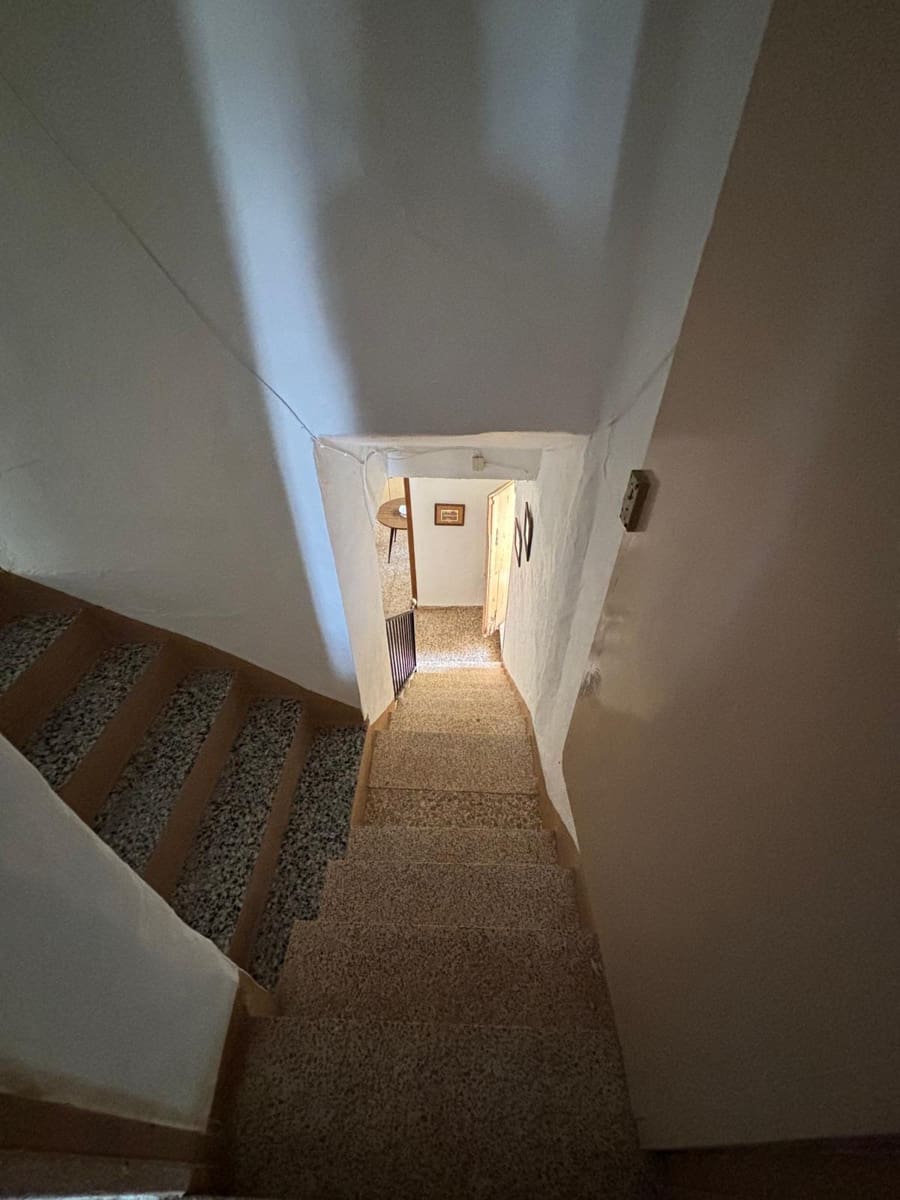 8 sypialnia Dom na sprzedaż w Casarabonela - 188 000 € (Ref: 8924706)