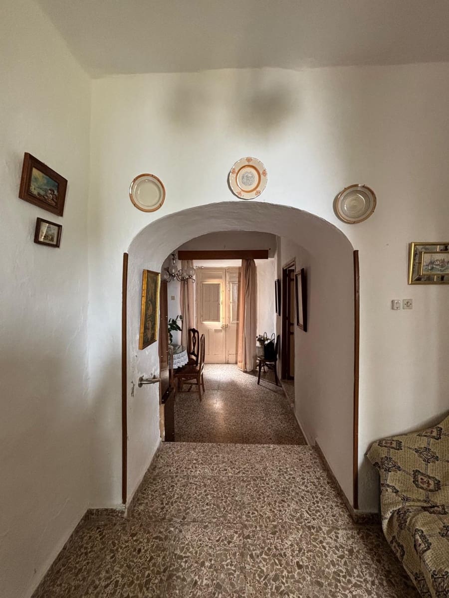 8 sypialnia Dom na sprzedaż w Casarabonela - 188 000 € (Ref: 8924706)