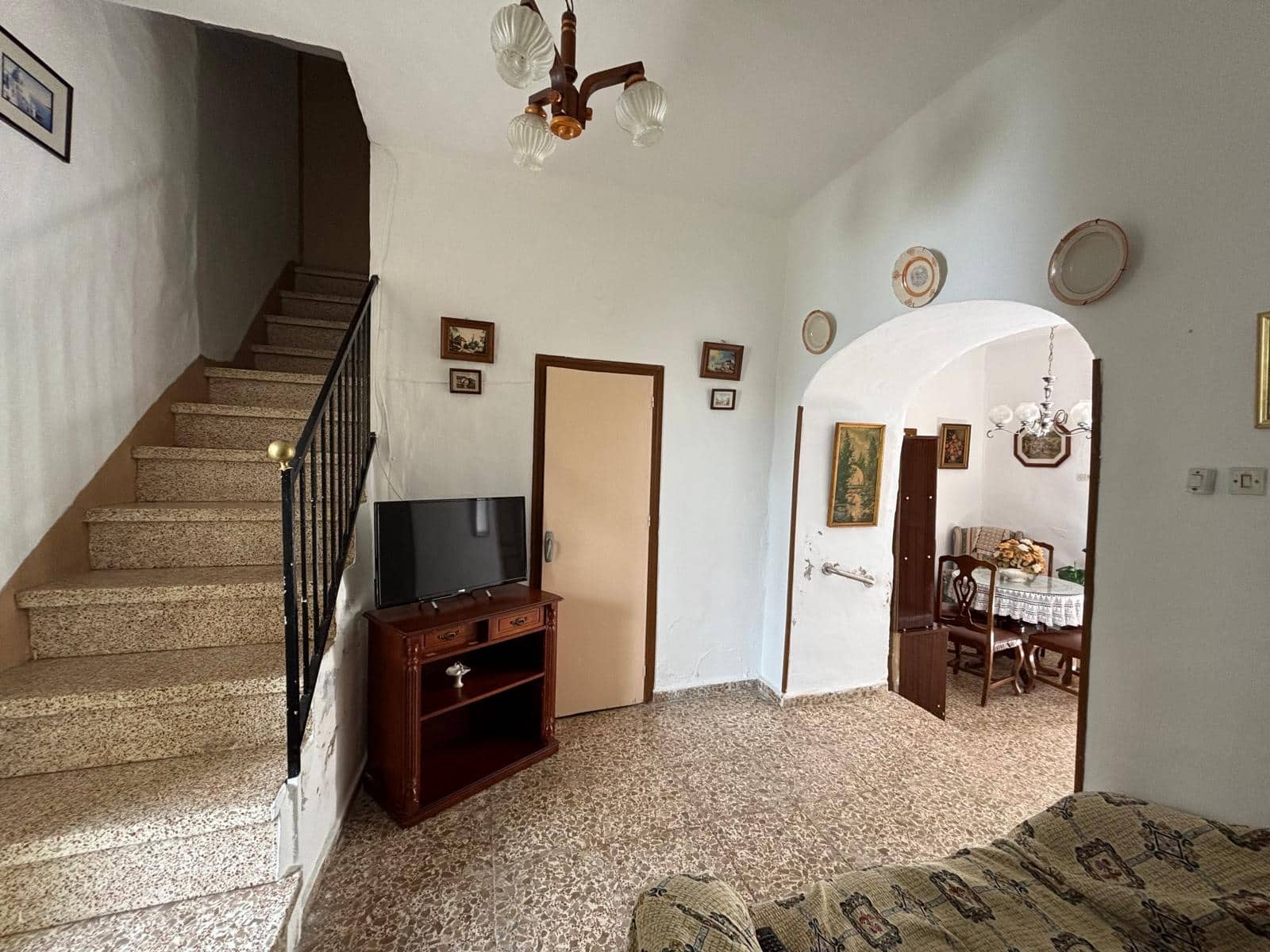 8 sypialnia Dom na sprzedaż w Casarabonela - 188 000 € (Ref: 8924706)