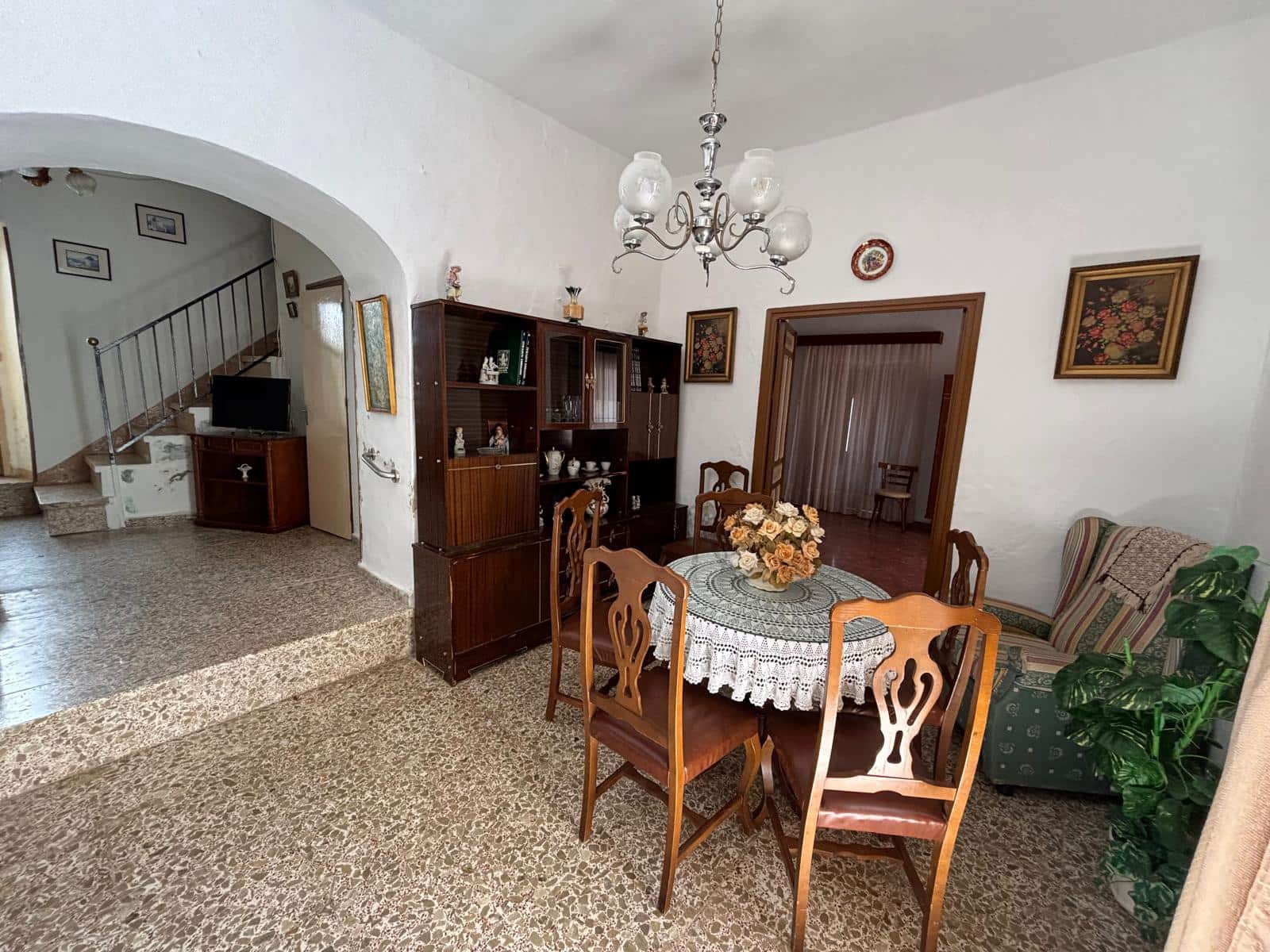 8 sypialnia Dom na sprzedaż w Casarabonela - 188 000 € (Ref: 8924706)
