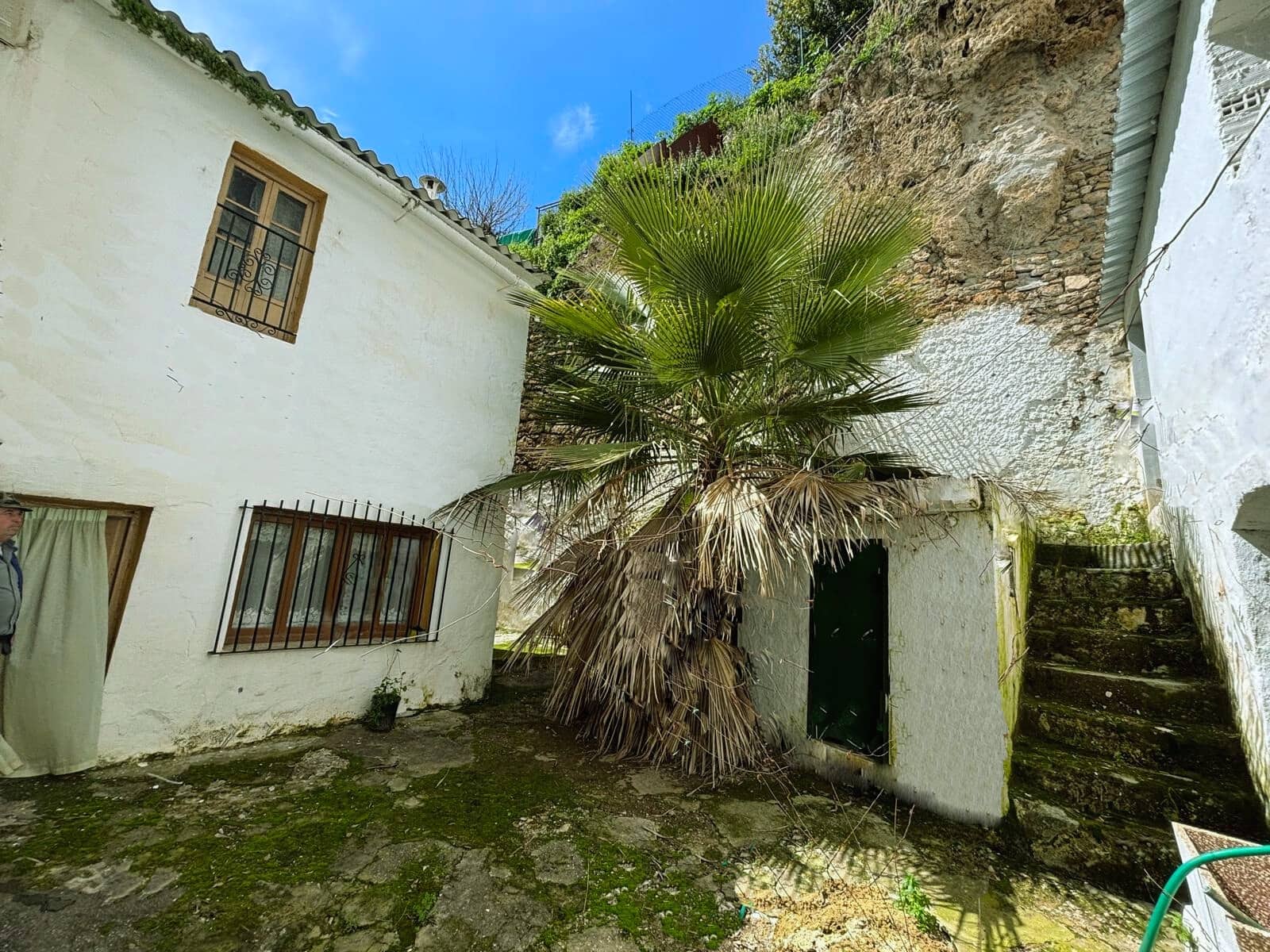 8 sypialnia Dom na sprzedaż w Casarabonela - 188 000 € (Ref: 8924706)