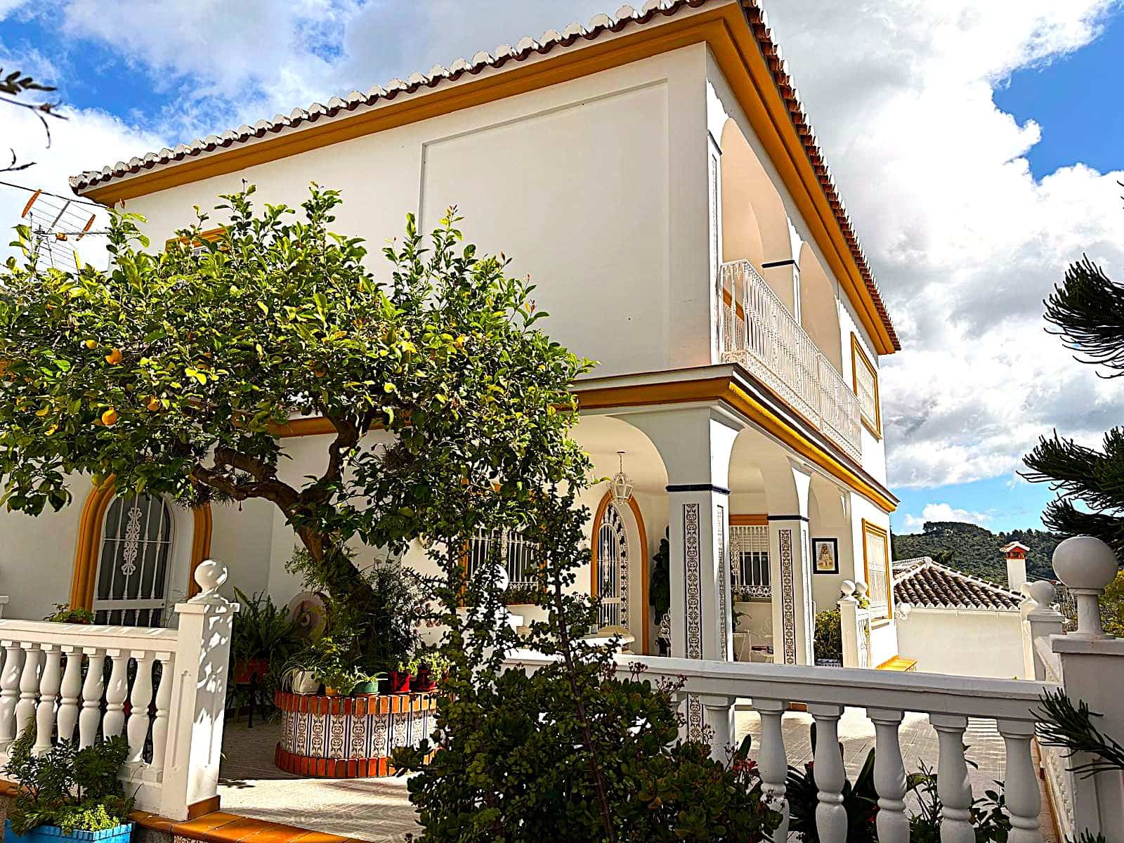 5 soverom Villa til salgs i Casarabonela med garasje - € 468 000 (Ref: 8993475)