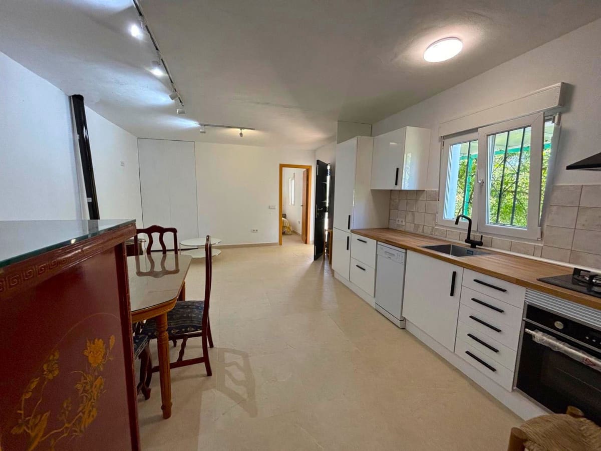 2 soveværelse Finca/Landehus til salg i Casarabonela med swimmingpool - € 395.000 (Ref: 9019530)