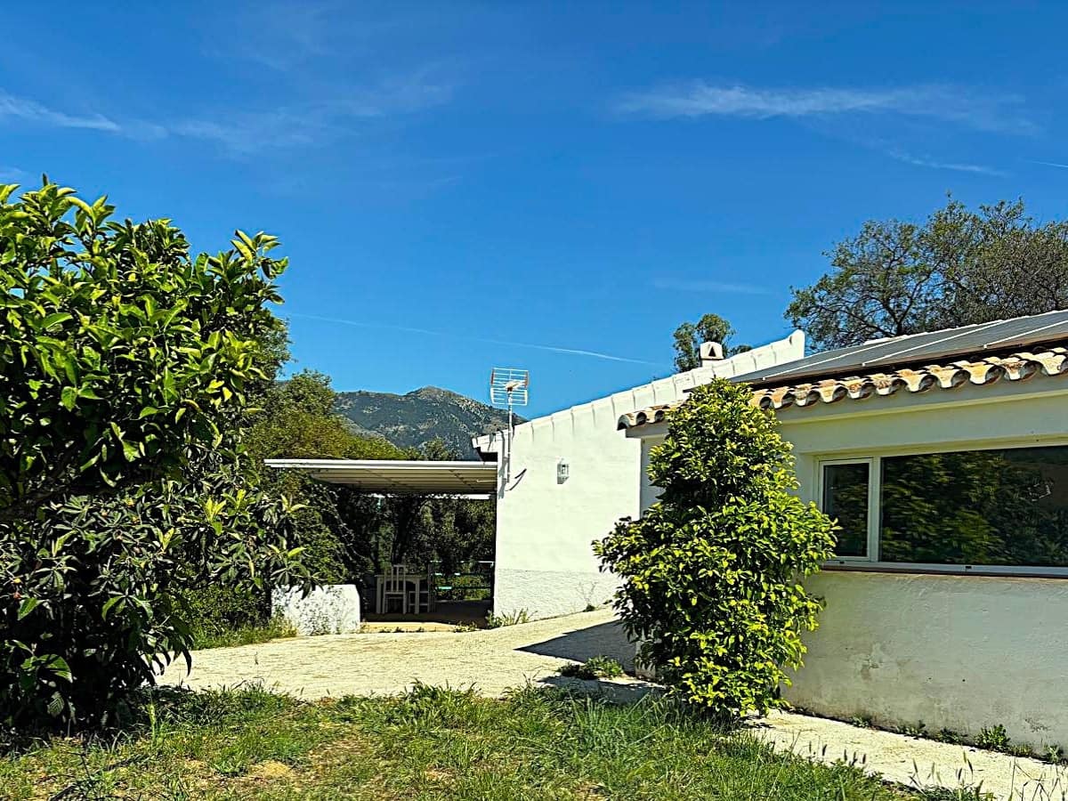 2 soveværelse Finca/Landehus til salg i Casarabonela med swimmingpool - € 395.000 (Ref: 9019530)