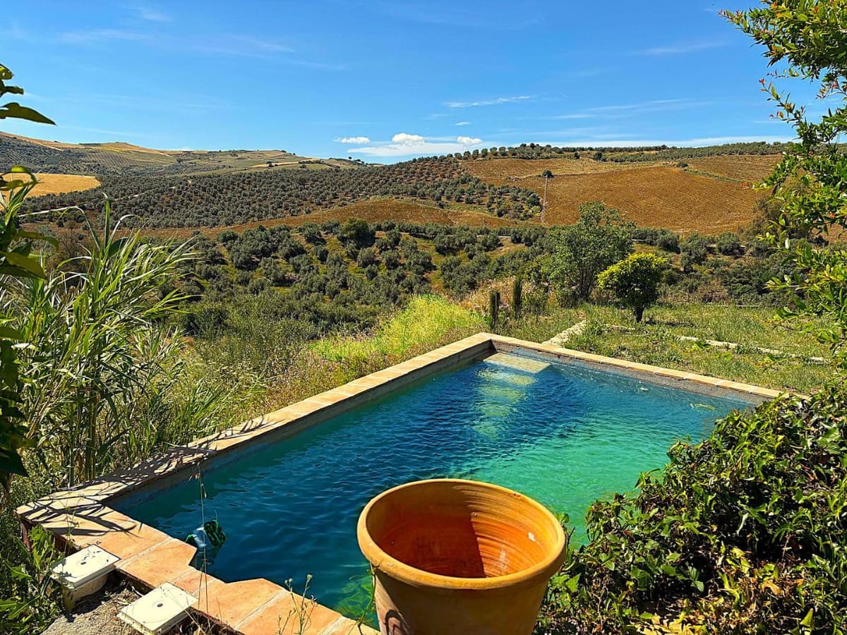 2 soveværelse Finca/Landehus til salg i Casarabonela med swimmingpool - € 395.000 (Ref: 9019530)