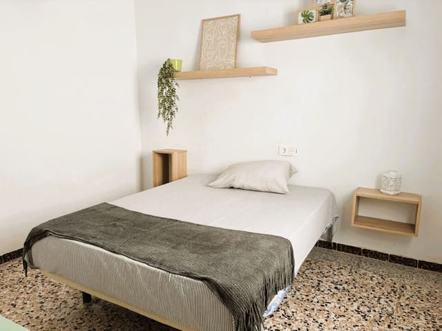 1 bedroom Townhouse for sale in Casarabonela - € 65,000 (Ref: 9024940)