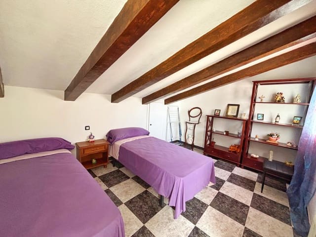 5 sovrum Hus till salu i Yunquera - 172 000 € (Ref: 9084828)