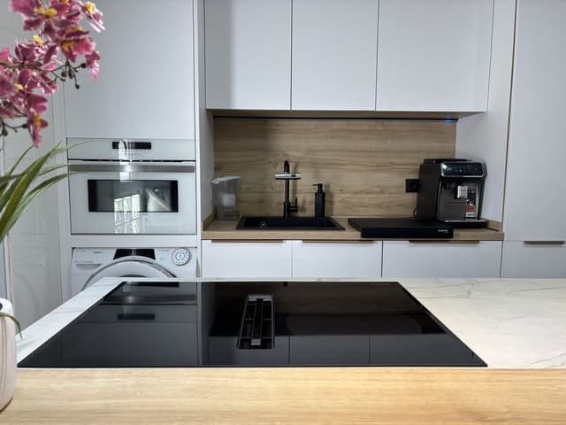 2 bedroom Townhouse for sale in Casarabonela - € 155,000 (Ref: 9110713)