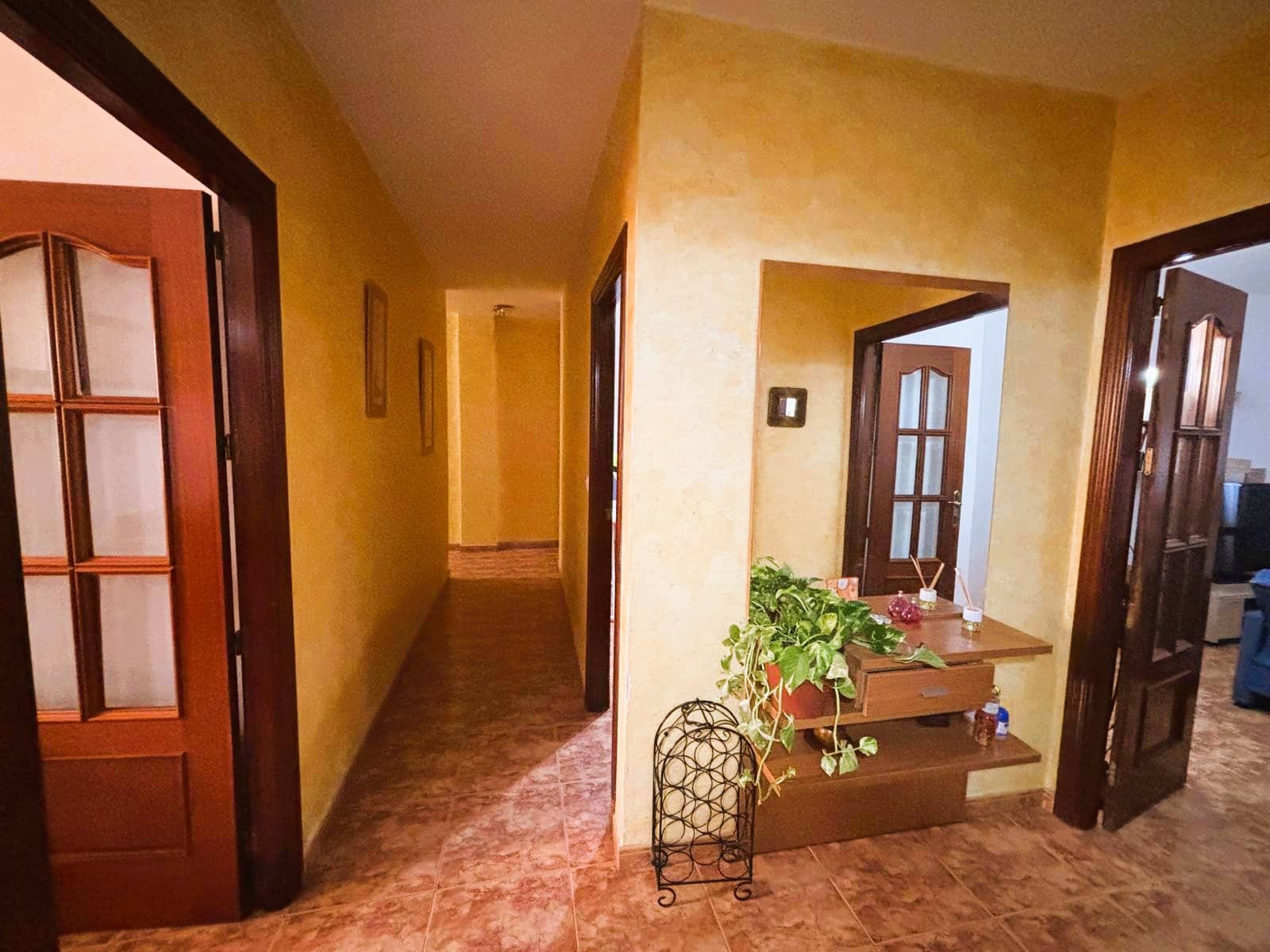 4 bedroom Townhouse for sale in Villanueva de Tapia with garage - € 125,000 (Ref: 9193445)