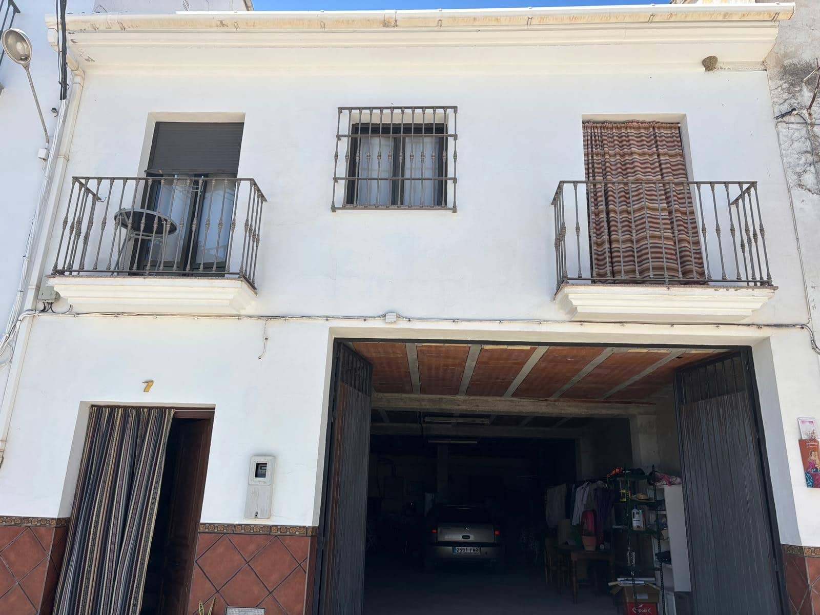 4 bedroom Townhouse for sale in Villanueva de Tapia with garage - € 125,000 (Ref: 9193445)