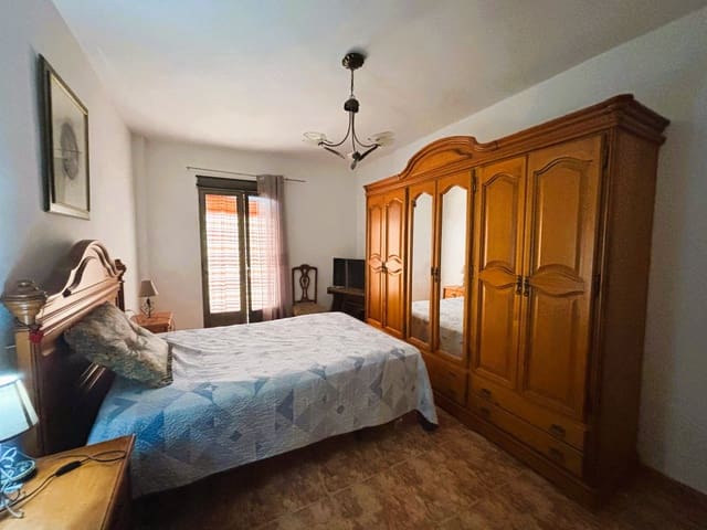 4 soverom Hus til salgs i Villanueva de Tapia med garasje - € 125 000 (Ref: 9193445)