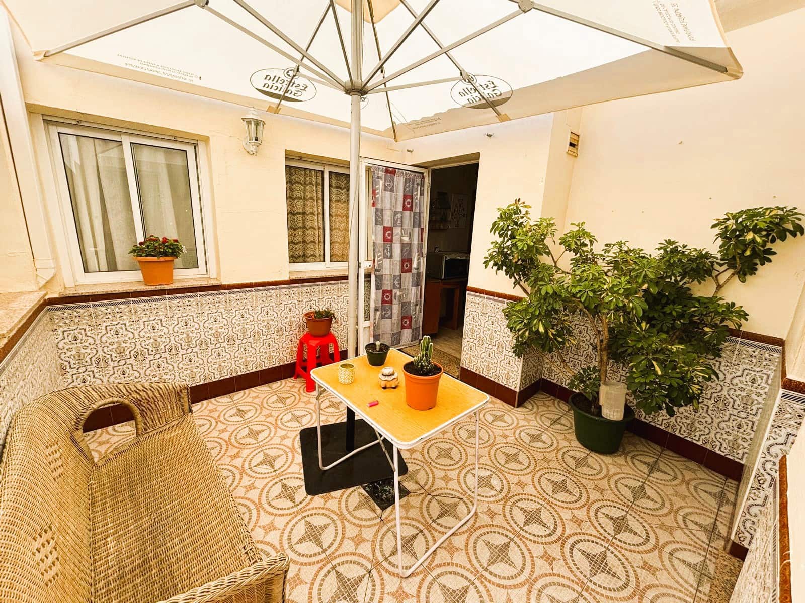 4 bedroom Townhouse for sale in Villanueva de Tapia with garage - € 125,000 (Ref: 9193445)