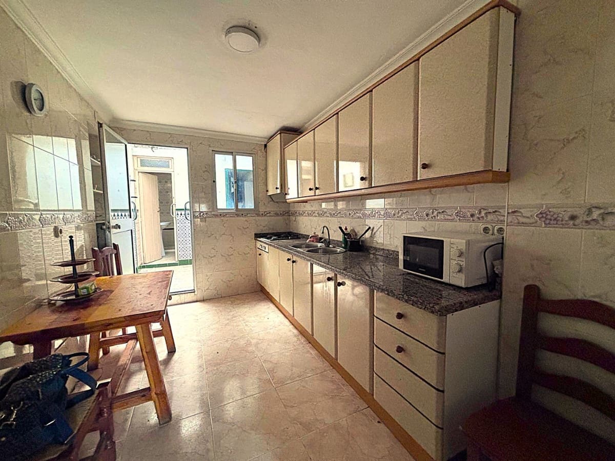 6 sypialnia Dom na sprzedaż w Casarabonela - 160 000 € (Ref: 9378106)