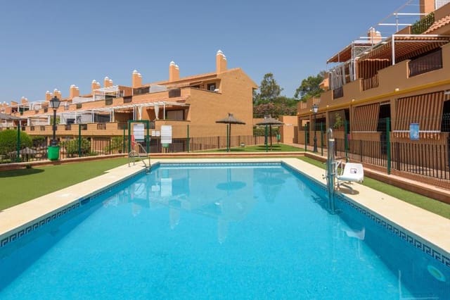 1 makuuhuone Ranta-asunto myytävänä paikassa Marina de Casares, Casares mukana uima-altaan - 175 000 € (Ref: 9471703)