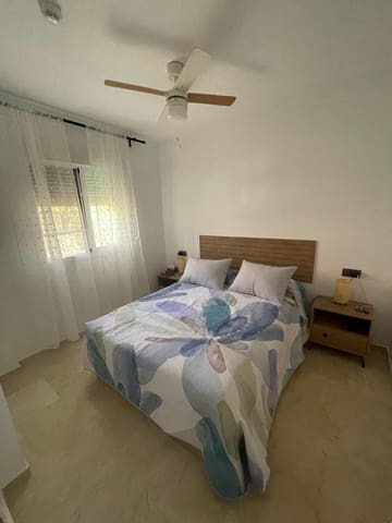 1 makuuhuone Ranta-asunto myytävänä paikassa Marina de Casares, Casares mukana uima-altaan - 175 000 € (Ref: 9471703)