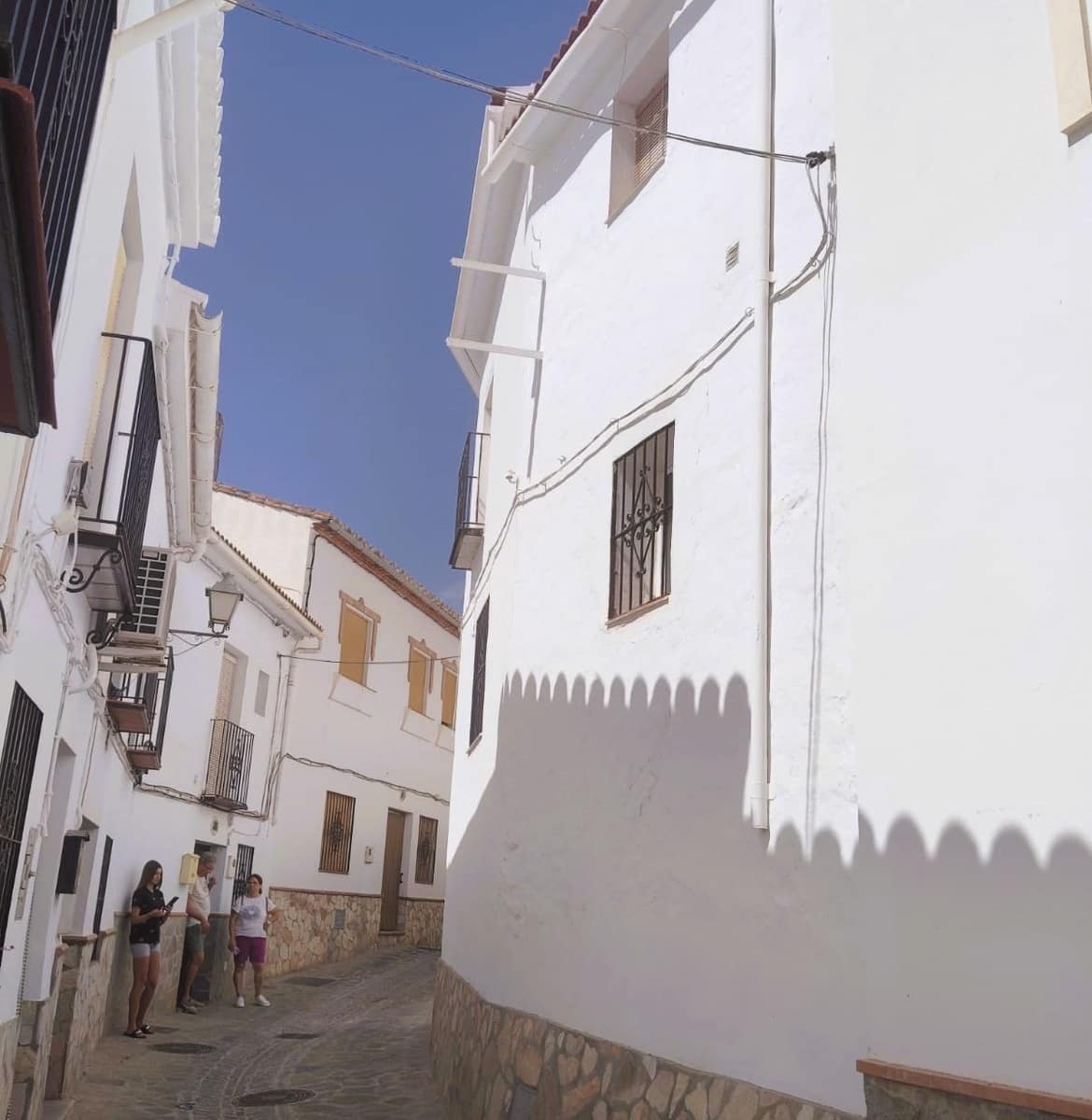 4 slaapkamer Huis te koop in Yunquera - € 69.000 (Ref: 9471707)