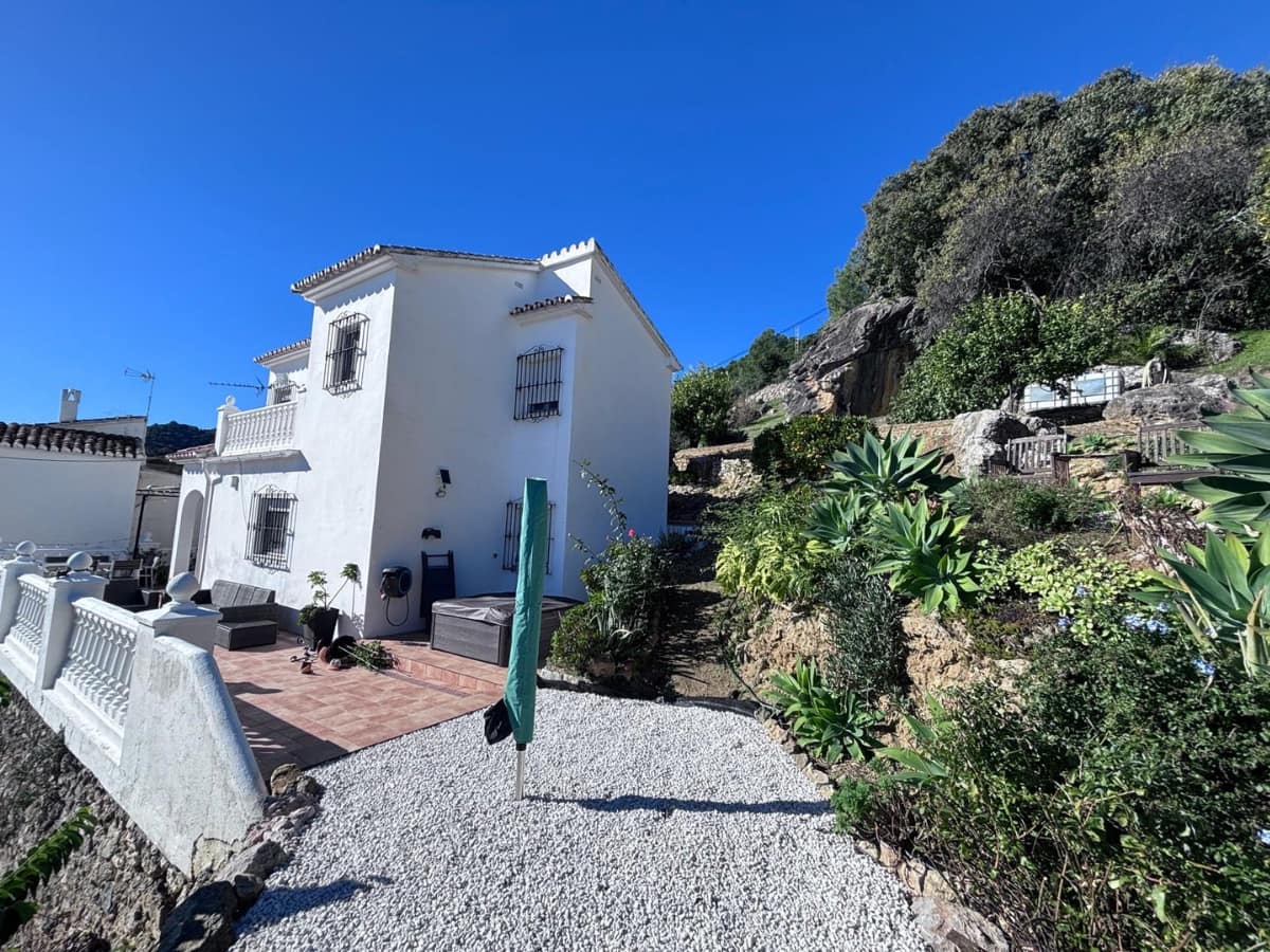 3 soveværelse Villa til salg i Casarabonela med garage - € 350.000 (Ref: 9475574)