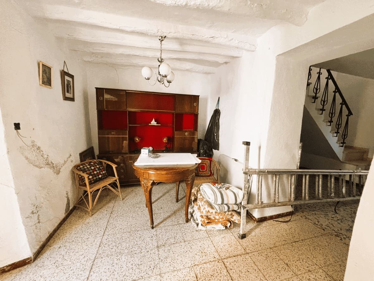 4 slaapkamer Huis te koop in Ardales - € 120.000 (Ref: 9600830)