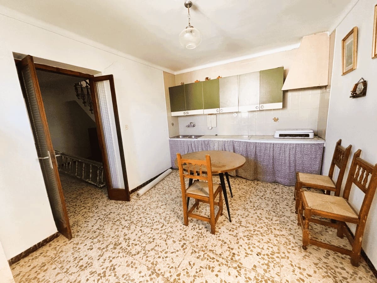 4 slaapkamer Huis te koop in Ardales - € 120.000 (Ref: 9600830)