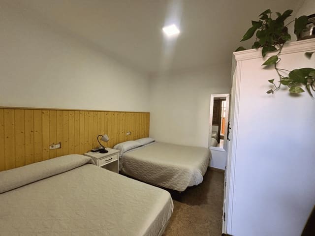 4 soveværelse Byhus til salg i Ardales med garage - € 390.000 (Ref: 9600831)